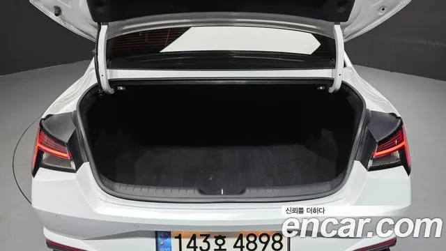 Hyundai Avante CN7 — Фото автомобиля 20