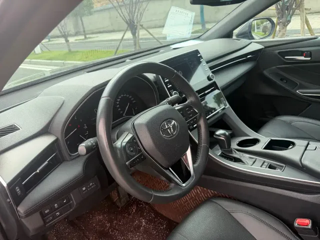 Toyota Avalon — Фото автомобиля 6