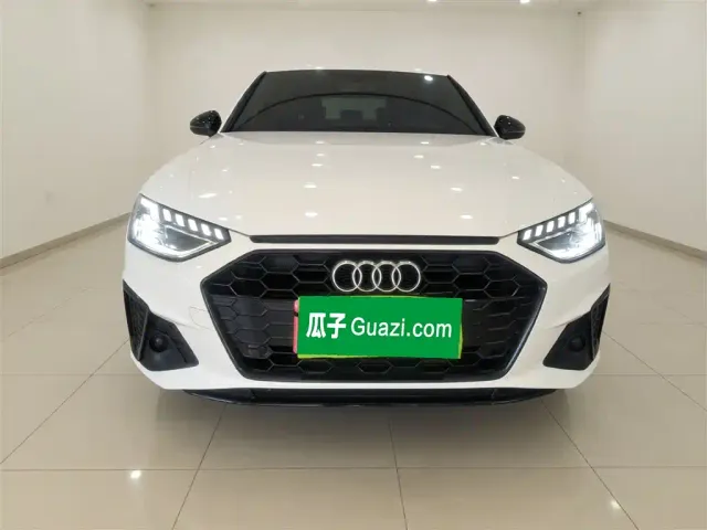 Audi A4L — Фото автомобиля 2