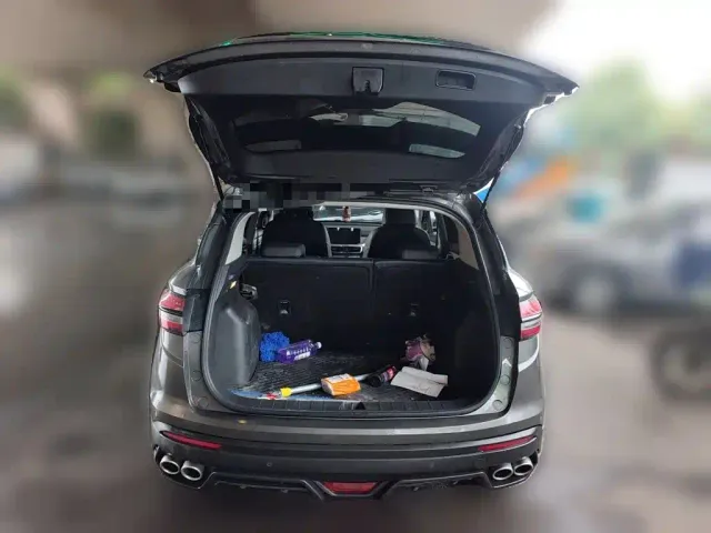Geely Binyue — Фото автомобиля 15