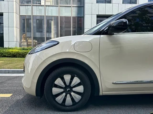 Wuling Bingo — Фото автомобиля 21