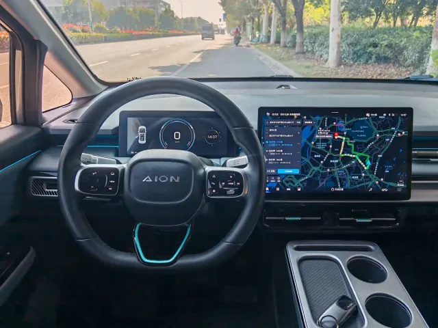 GAC Aion Y — Фото автомобиля 16