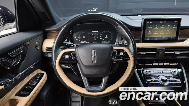 Lincoln Corsair — Фото автомобиля 13