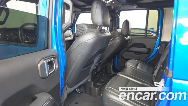 Jeep Wrangler JL — Фото автомобиля 26