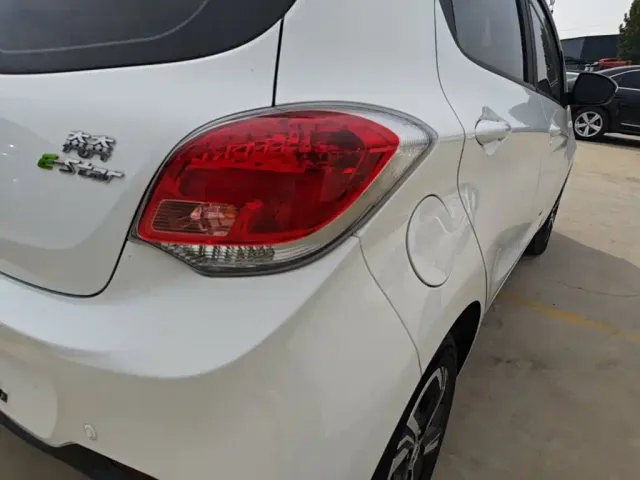 Changan Benben E-Star — Фото автомобиля 7