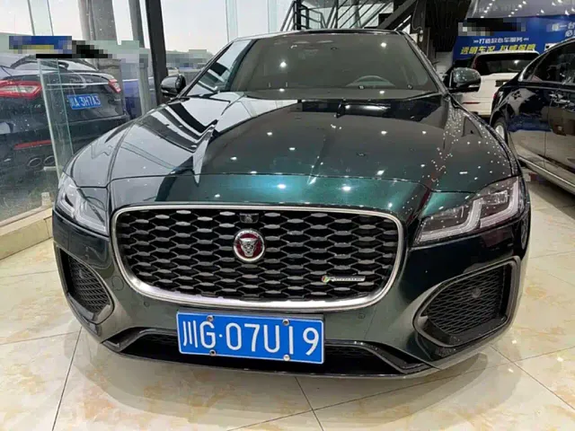 Jaguar XFL — Фото автомобиля 2