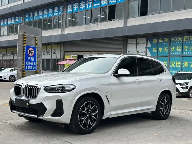 Фотография автомобиля — BMW X3