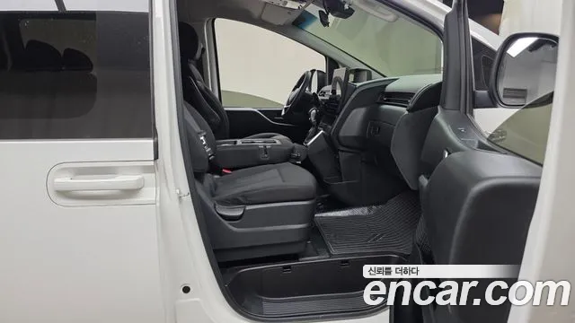 Hyundai Staria — Фото автомобиля 16