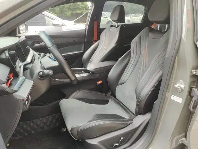 Geely Binrui — Фото автомобиля 14
