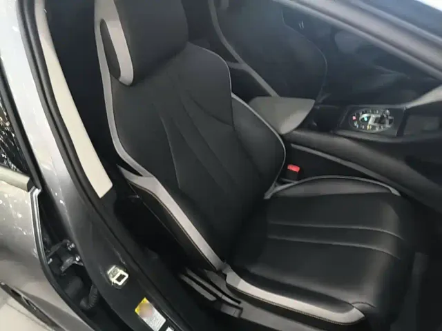 BYD Seal 05 DM-i — Фото автомобиля 24