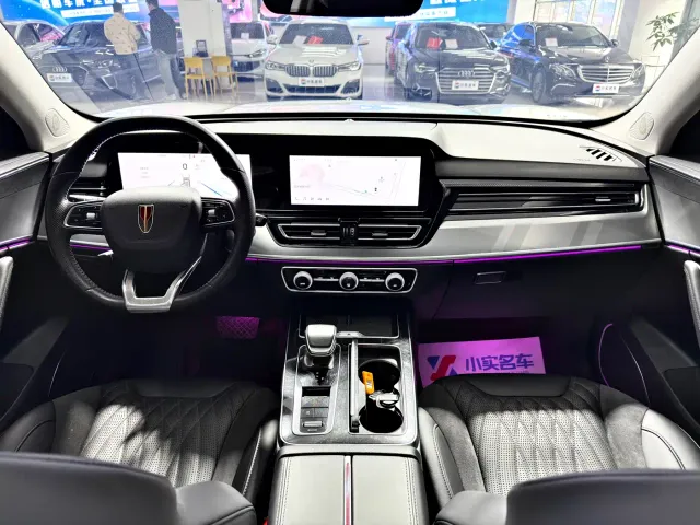 Hongqi HS5 — Фото автомобиля 11