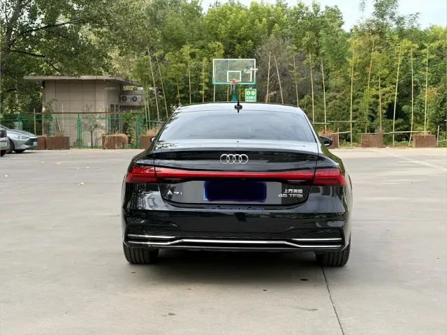 Audi A7L — Фото автомобиля 15