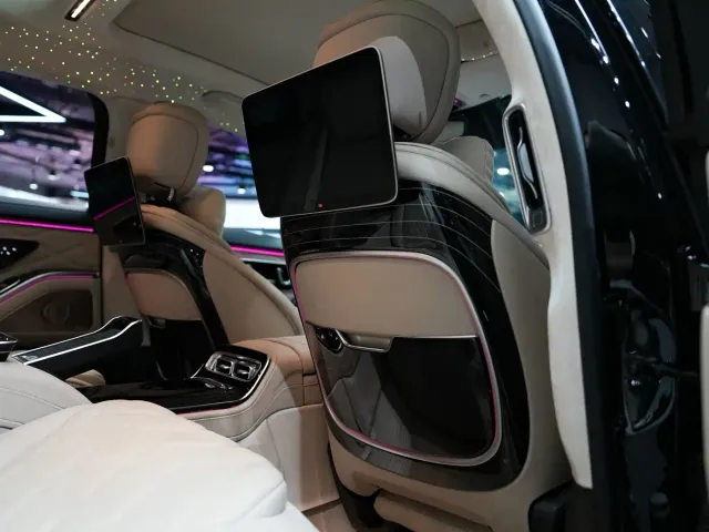 Mercedes-Benz S-Class — Фото автомобиля 19