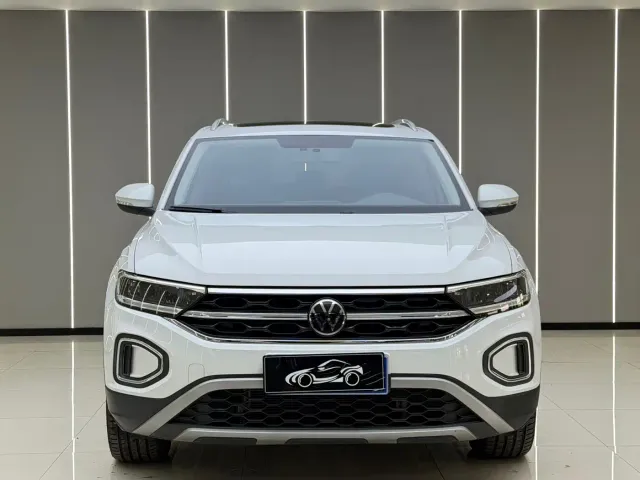 Volkswagen T-Roc — Фото автомобиля 2