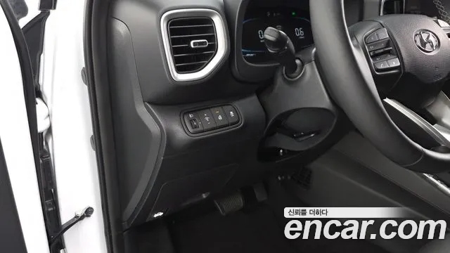 Hyundai Venue Venue 1.6 Premium — Фото автомобиля 13