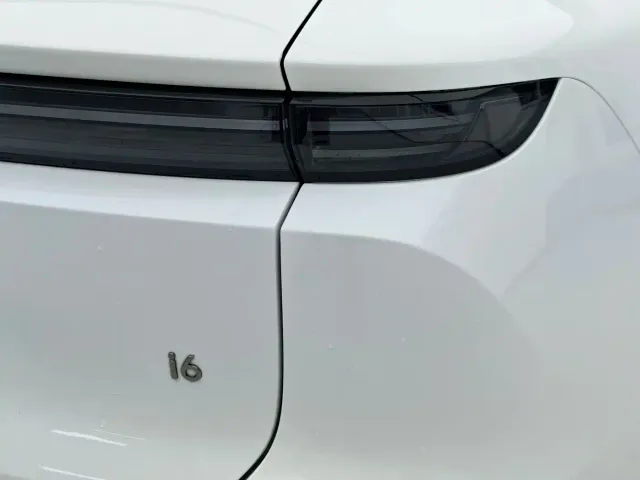 Li Auto i6 — Фото автомобиля 7