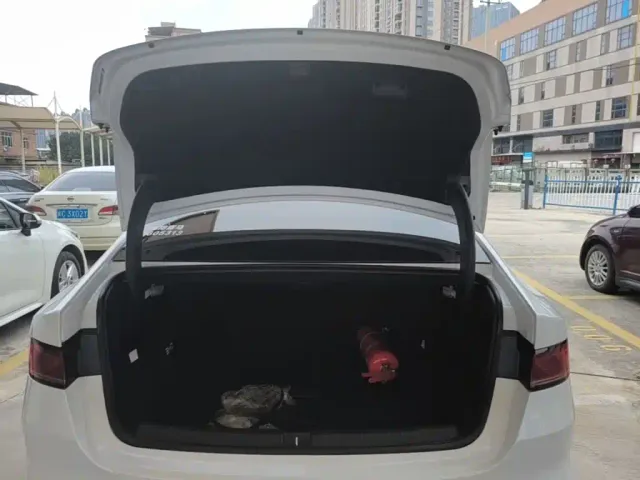 BYD Qin PLUS — Фото автомобиля 18