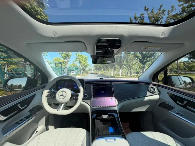 Mercedes-Benz EQE SUV — Фото автомобиля 6