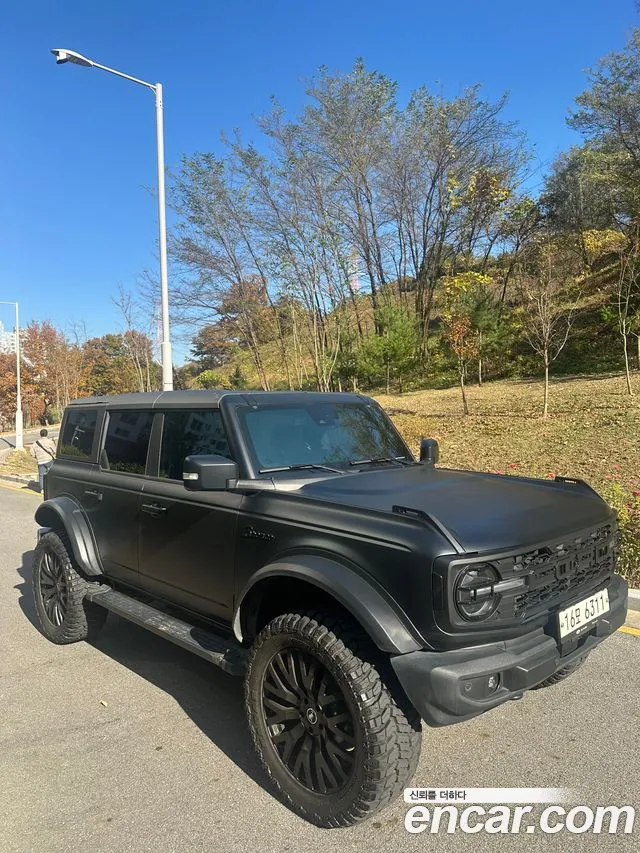 Ford Bronco 6th Gen — Фото автомобиля 2