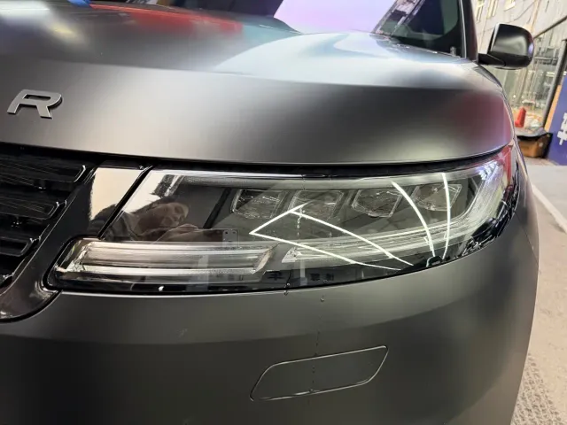 Land Rover Range Rover Sport — Фото автомобиля 4