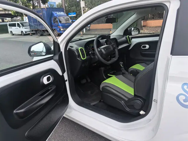 Roewe Clever — Фото автомобиля 10