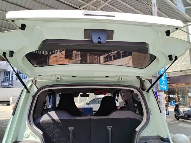 Wuling Hongguang Mini EV — Фото автомобиля 18