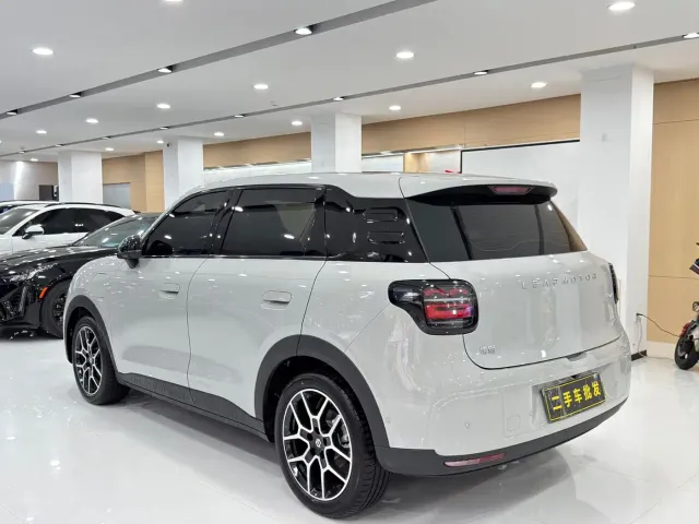 Leapmotor A10 — Фото автомобиля 9