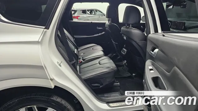 Hyundai Santafe Новый Santa Fe Дизель 2.2 4WD — Фото автомобиля 11
