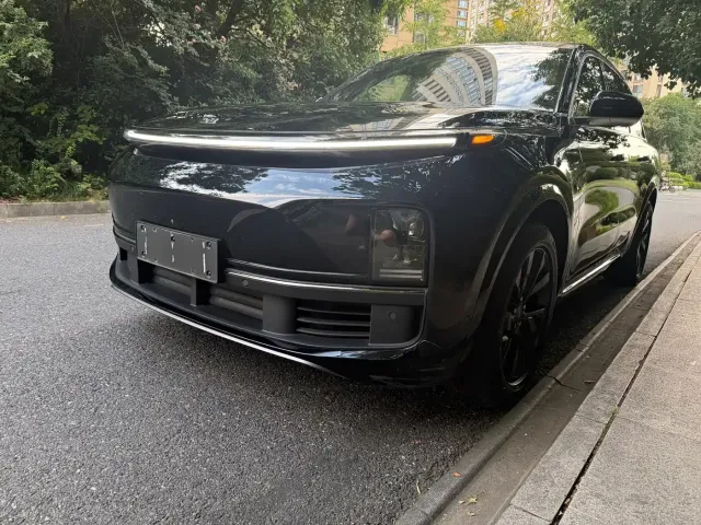Фотография автомобиля — Li Auto L8
