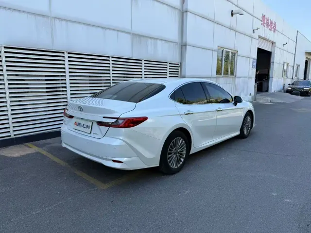 Toyota Camry — Фото автомобиля 7