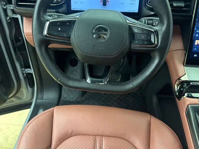 Nio EC6 — Фото автомобиля 8