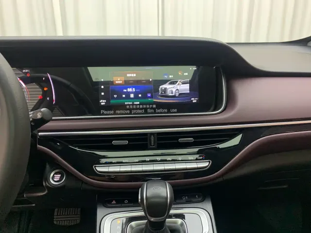 GAC Trumpchi M6 — Фото автомобиля 15
