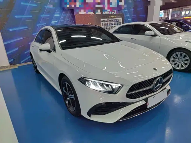 Mercedes-Benz A-Class — Фото автомобиля 3