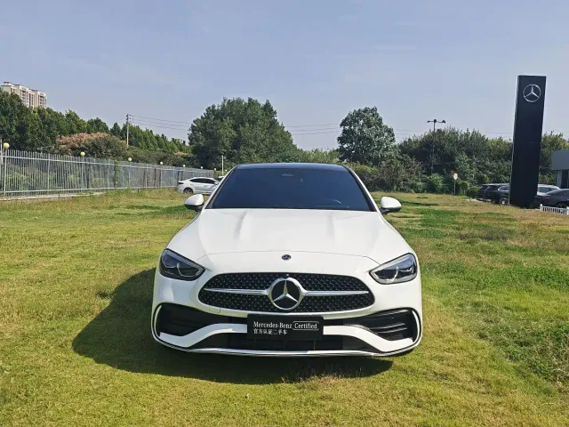 Mercedes-Benz C-Class — Фото автомобиля 2