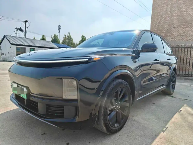 Фотография автомобиля — Li Auto L8