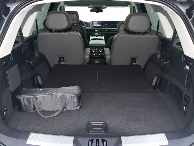 Lincoln Aviator 2024 3.0T V6 AWD Elegance 6-Seater — Фото автомобиля 20