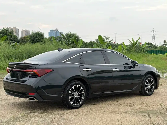 Toyota Avalon — Фото автомобиля 17