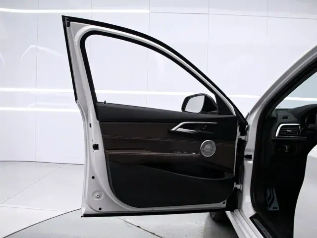 BMW 1 Series — Фото автомобиля 12