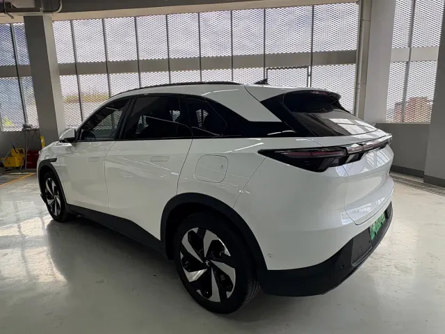 Arcfox Alpha T5 — Фото автомобиля 14