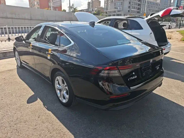 Honda Accord — Фото автомобиля 4