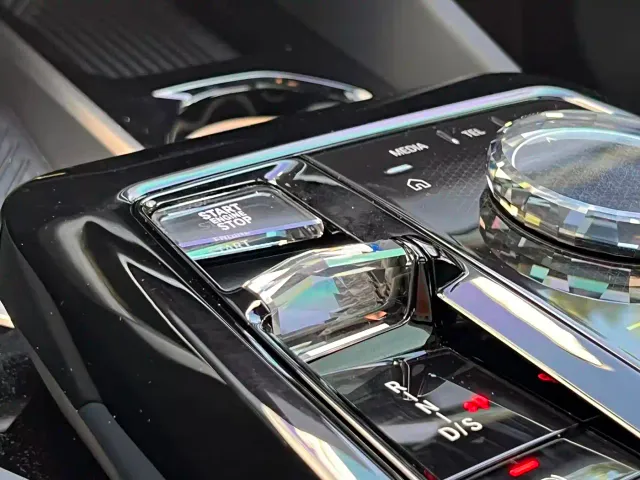 BMW 5 Series — Фото автомобиля 22