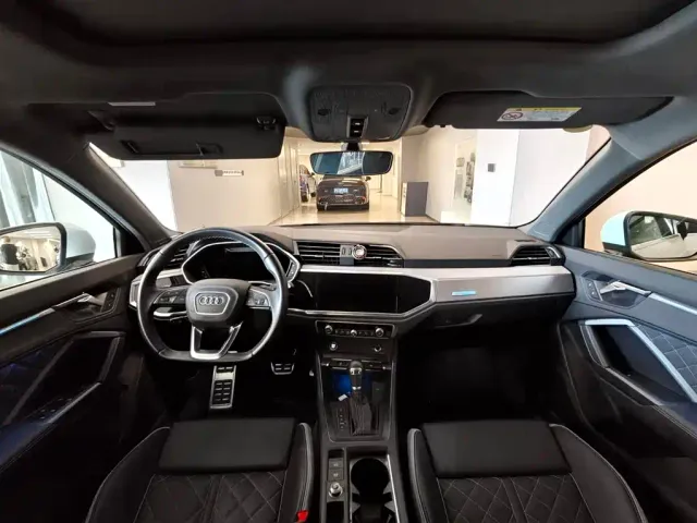 Audi Q3 — Фото автомобиля 12