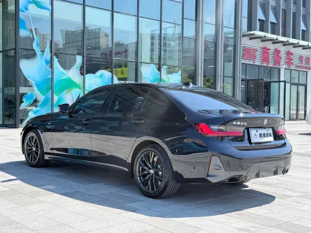 BMW 3 Series — Фото автомобиля 5