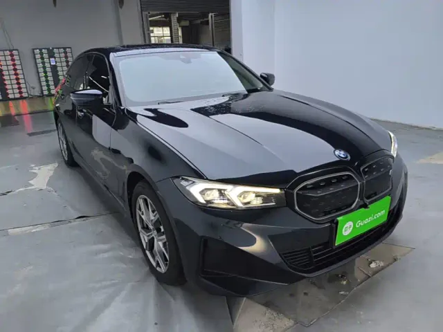 BMW i3 — Фото автомобиля 3