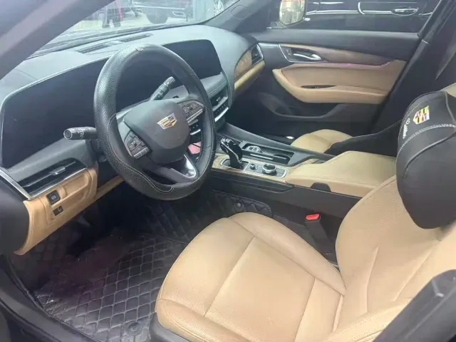 Cadillac CT5 — Фото автомобиля 5