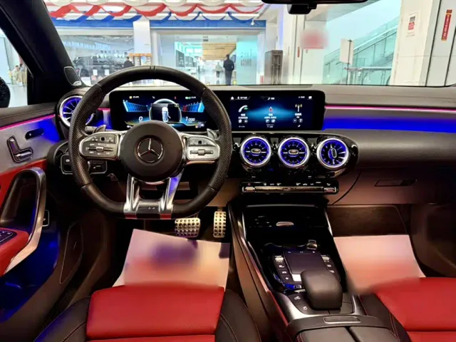 Mercedes-Benz A-Class AMG — Фото автомобиля 14