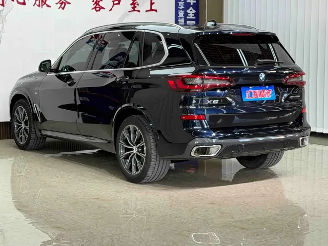 BMW X5 — Фото автомобиля 6