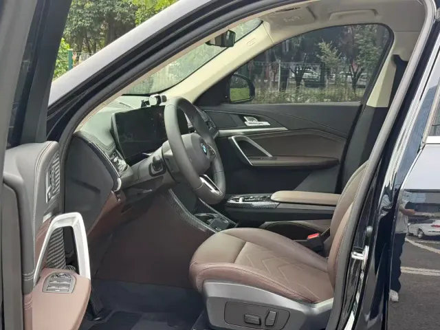 BMW X1 — Фото автомобиля 4