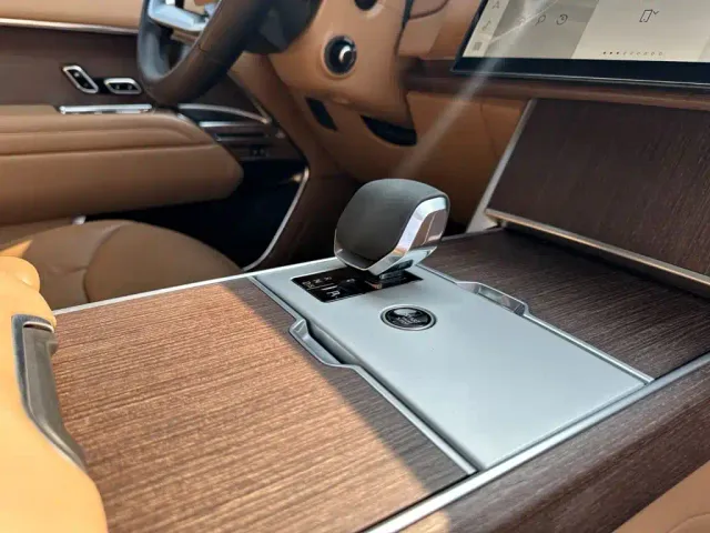 Land Rover Range Rover — Фото автомобиля 21