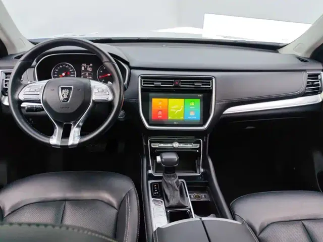 Roewe RX8 — Фото автомобиля 12